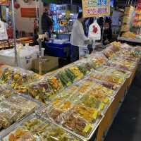 Raohe Night Market ตลาดคืนชื่อดังของกินอร่อยในไทเป