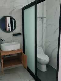 ผึ้งหลวงริเวอร์ไซด์ที่พักริมแม่น้ำหลักร้อยจันทบุรี