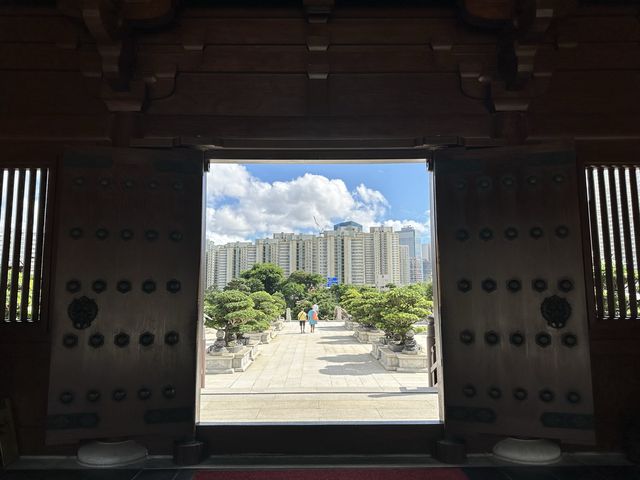 坐港鐵遊香港 | 鑽石山站 | 南蓮園池與志蓮淨苑