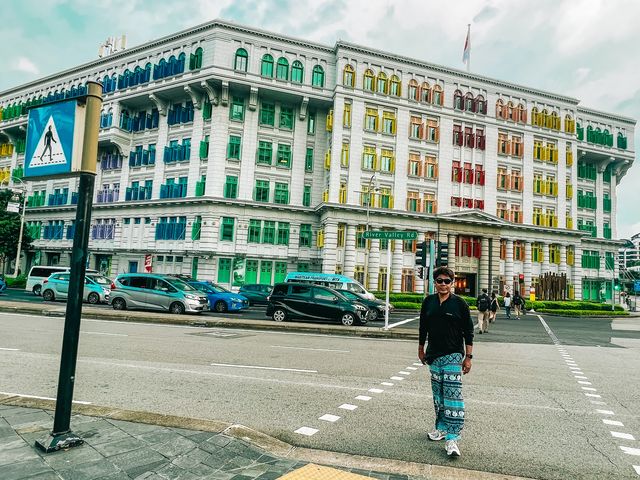 มุมถ่ายรูปตึกหน้าต่างสีรุ้ง ตึกตำรวจเก่าสิงคโปร์