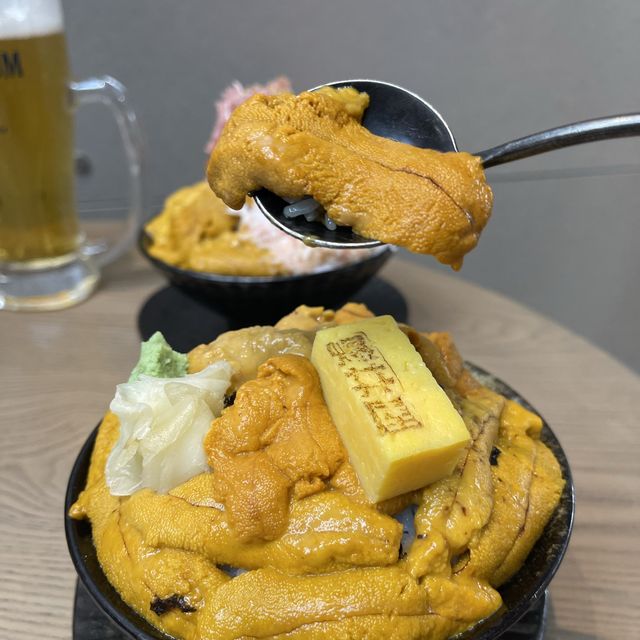 爆滿‼️海膽丼