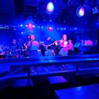 特色雞尾酒與現場音樂—尖沙咀Commix Bar