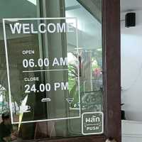 “ - ฉัน -” ร้านอาหารเช้า พิษณุโลก