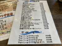 夜は三線ライブがあるそうです。ランチタイムはチャンプル定食『海物語 石垣島店』