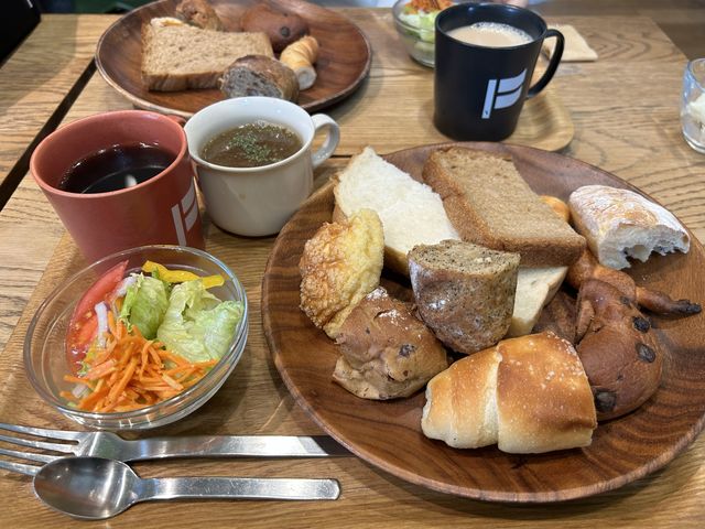 【福岡】人気ベーカリーのパン食べ放題モーニング🍞