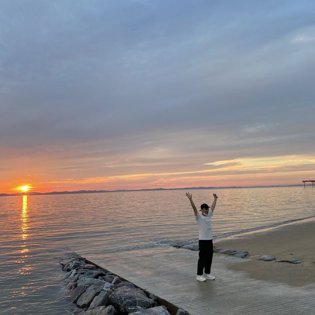 서해안의 아름다운 석양 맛집 남당항 🌅
