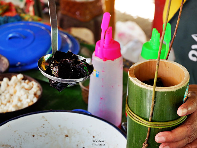 หลาดลองแล บางนุ ต.กะไหล อ.ตะกั่วทุ่ง จ.พังงา