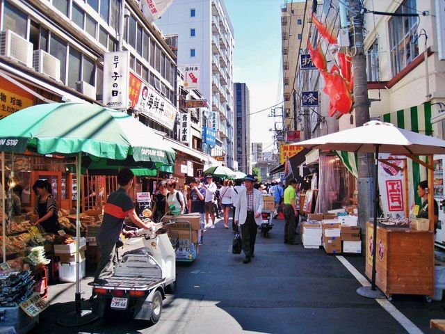 Tsukiji market day tour