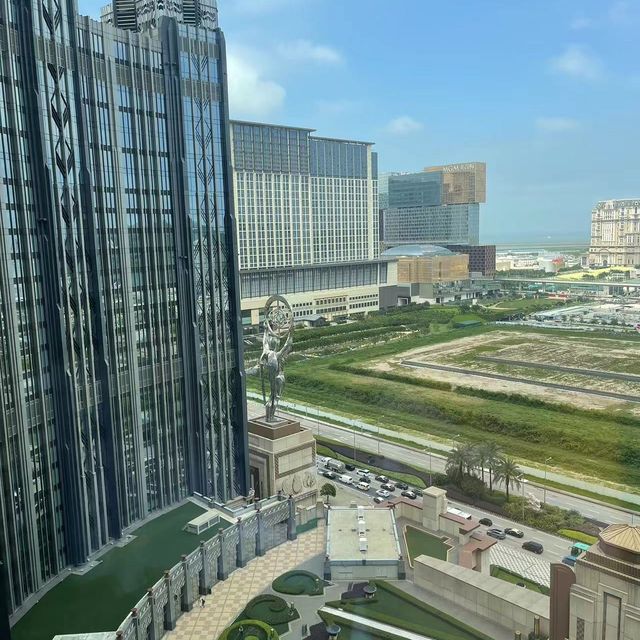 今次介绍, 五星級澳門酒店, 新濠影滙(巨星匯)