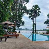 The River resort 