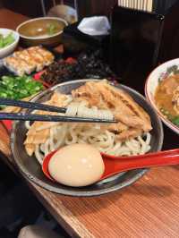 灣仔人氣拉麵店｜必試特式沾麫
