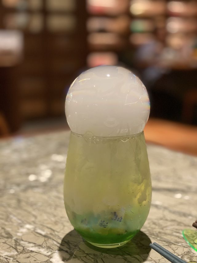 滿足生日月～華麗古典美美火鍋店 