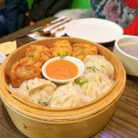Momo 餃子有驚喜 特色kheer 試過未
