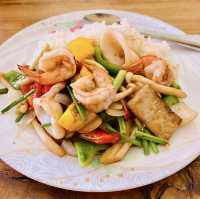 ก๋วยเตี๋ยวต้มยำ อาหารตามสั่ง เด็ดจริง