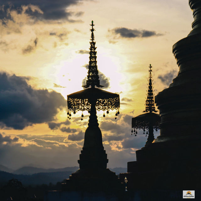 วัดพระธาตุรัตนเจดีย์ถ้ำแม่อุสุ  จ.ตาก