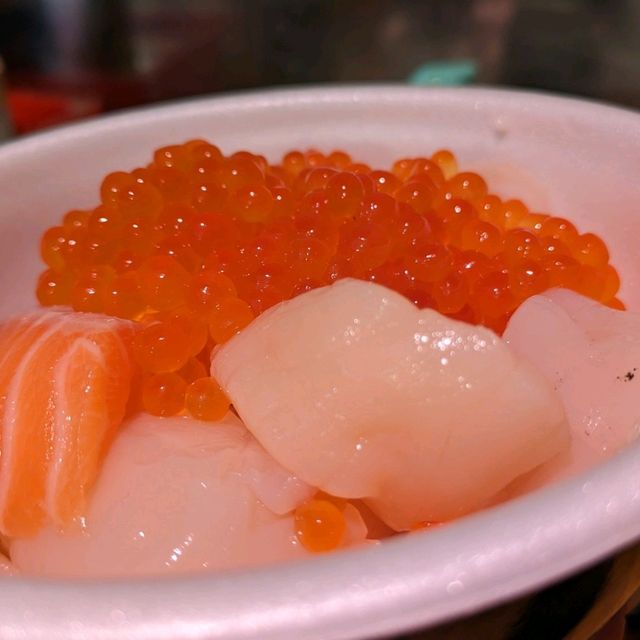 春の桜散歩と築地場外市場食べ歩き
