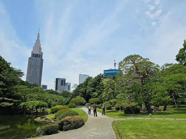 Shinjuku Gyoen National Garden