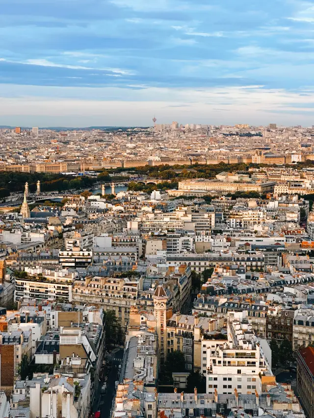 🇫🇷巴黎 黃昏登頂巴黎鐵塔 感受日落夜晚的交接之美🌆