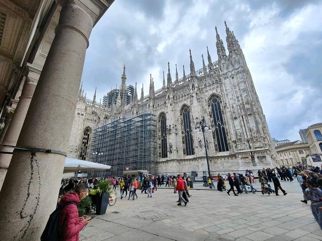 義大利🇮🇹｜歐洲第二大、世界第三大米蘭大教堂