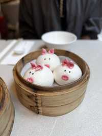眺めも良き！かわいいヤムチャ🐷は本格派のお味✨