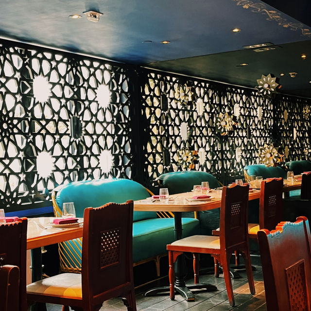 🌟 Enjoying the exotic Lebanese ambiance in Central 🌟