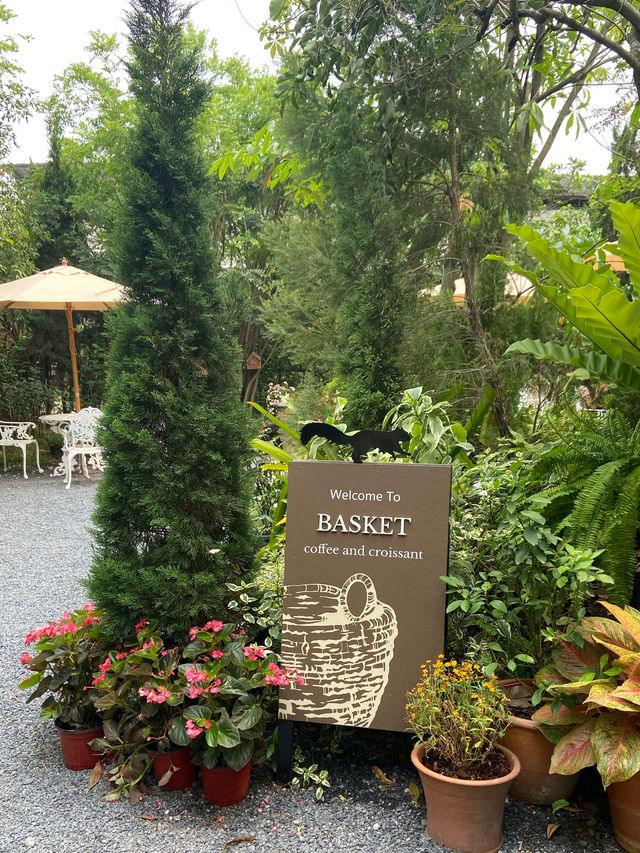 Basket Coffee and Croissant