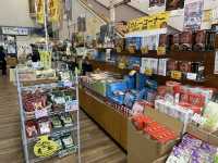 佐賀・武雄温泉。地元の特産品が揃う『武雄温泉物産館』