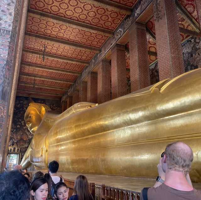 【泰國曼谷】臥佛寺：壯觀巨像，靜心冥想，必訪景點！