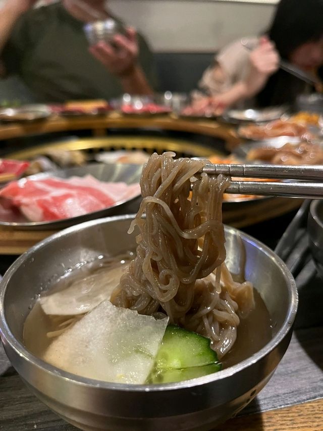 韓燒聚會🔥  安格斯牛肉、刺身 任燒任食🤤