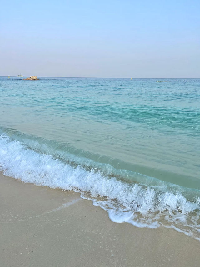 “หาดทองหลาง” ชายหาดลับเกาะล้าน