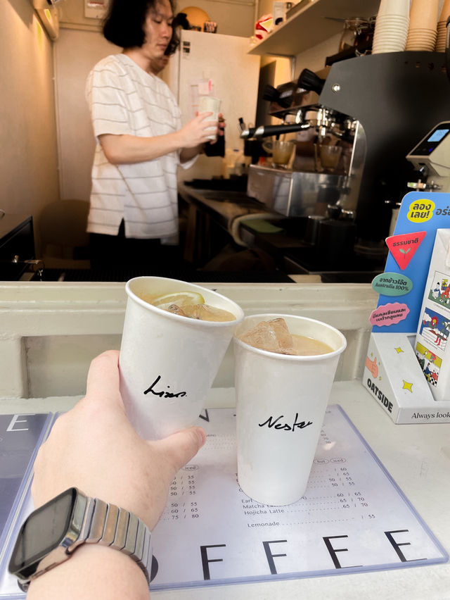 ☕️ 𝗔 𝗣𝗔𝗣𝗘𝗥 𝗖𝗨𝗣 𝗰𝗼𝗳𝗳𝗲𝗲 & 𝗳𝗿𝗶𝗲𝗻𝗱
