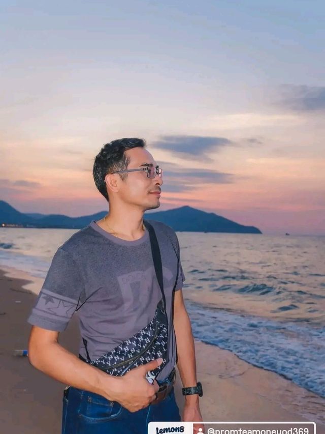 หาดบางเสร่ ชมพระอาทิตย์ตกสุดโรแมนติก 🥰