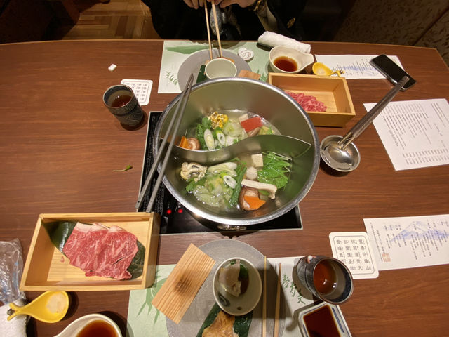 🇯🇵富士山河口湖🗻規模最誇張的一泊二食旅館 🍁