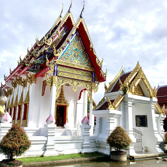 Phutta Thiwat Temple Betong