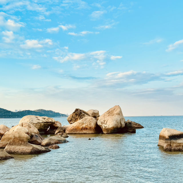 Beautiful beach days in Zhuhai ❤️ 
