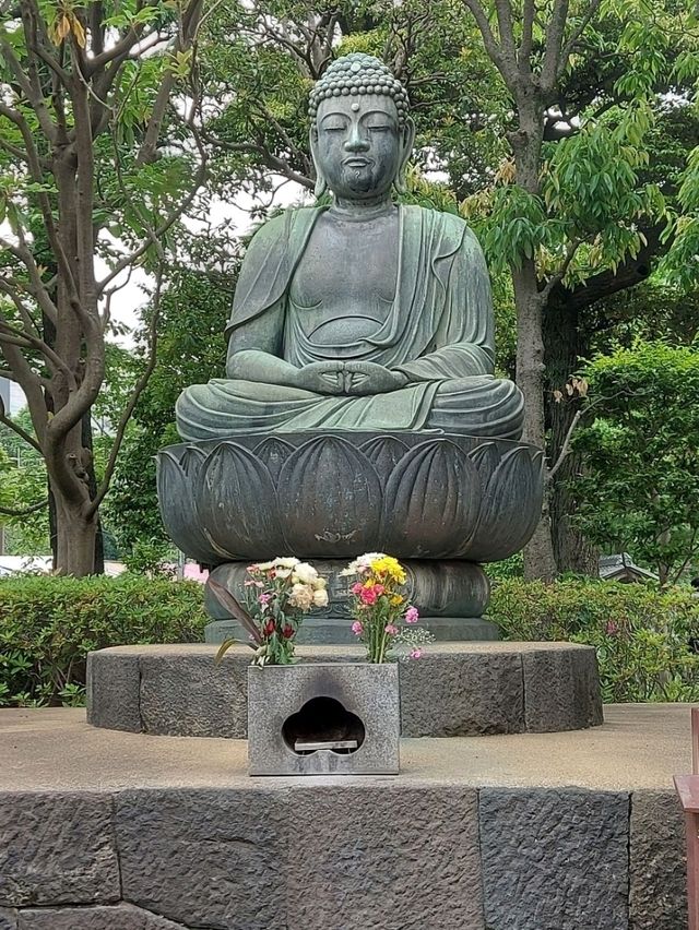 วัดเซ็นโซจิหรือวัดอาซากุสะ