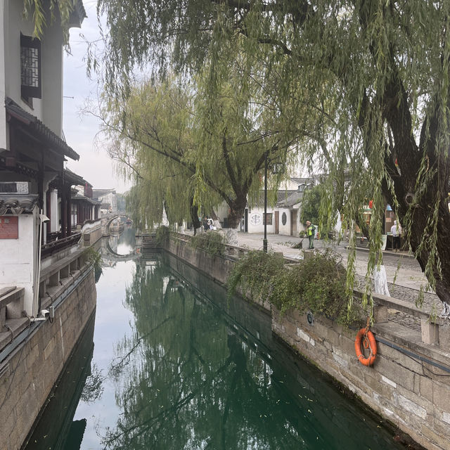 Find Your Next Poetic Muse: Discover Inspiration in Suzhou's Timeless Ping Jiang Lu