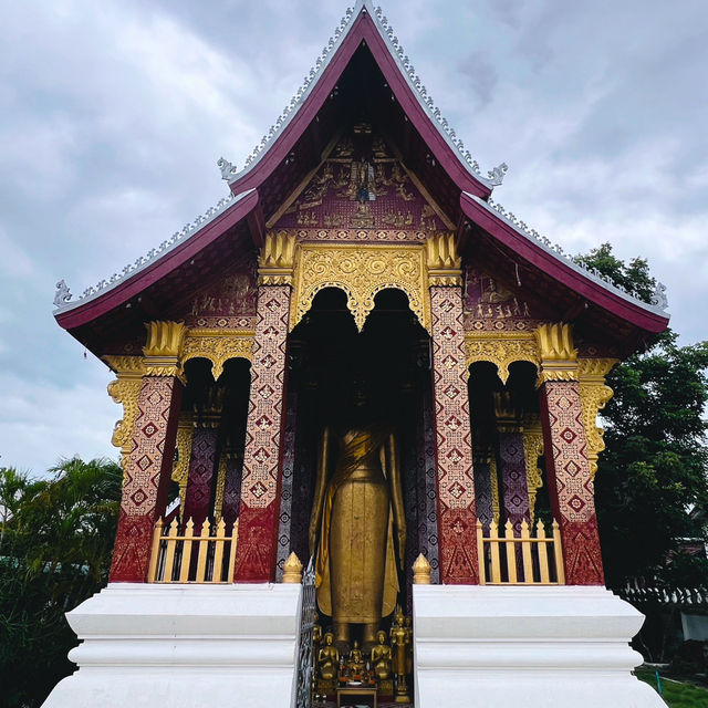 วัดแสนสุขาราม หลวงพระบาง