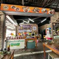 ก๋วยเตี๋ยวเรือบวกหาด street food สไตล์เชียงใหม่