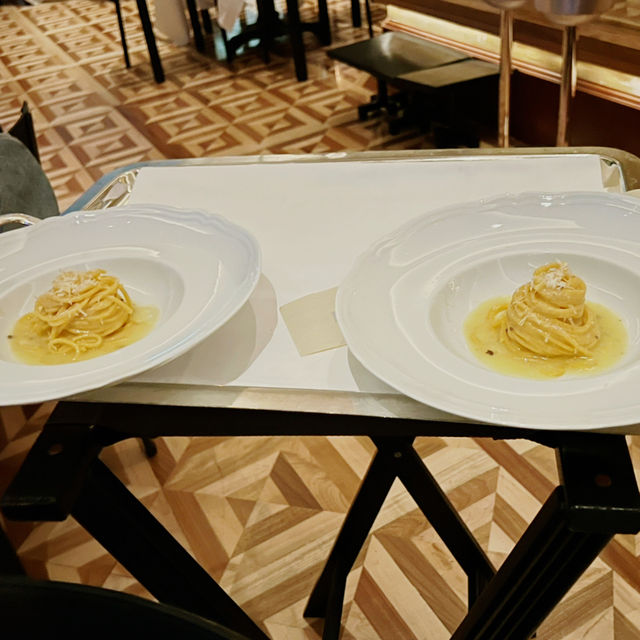 The best Italian restaurant in HK🍽️                環境、氣氛、食物都無可挑剔