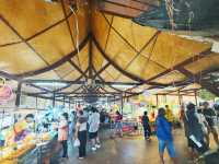 หาขนมกินที่ตลาดน้ำบางน้ำผึ้งกันเถอะ