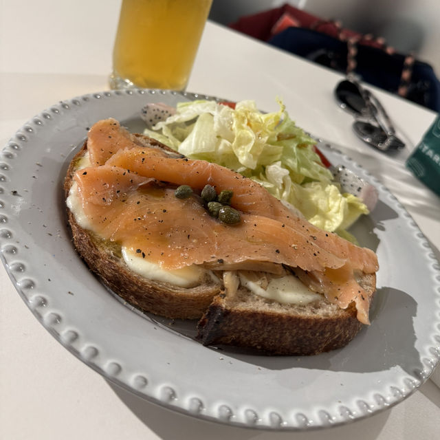 Cafe Rendezvous秘點 - A Hidden Gem in Taipei