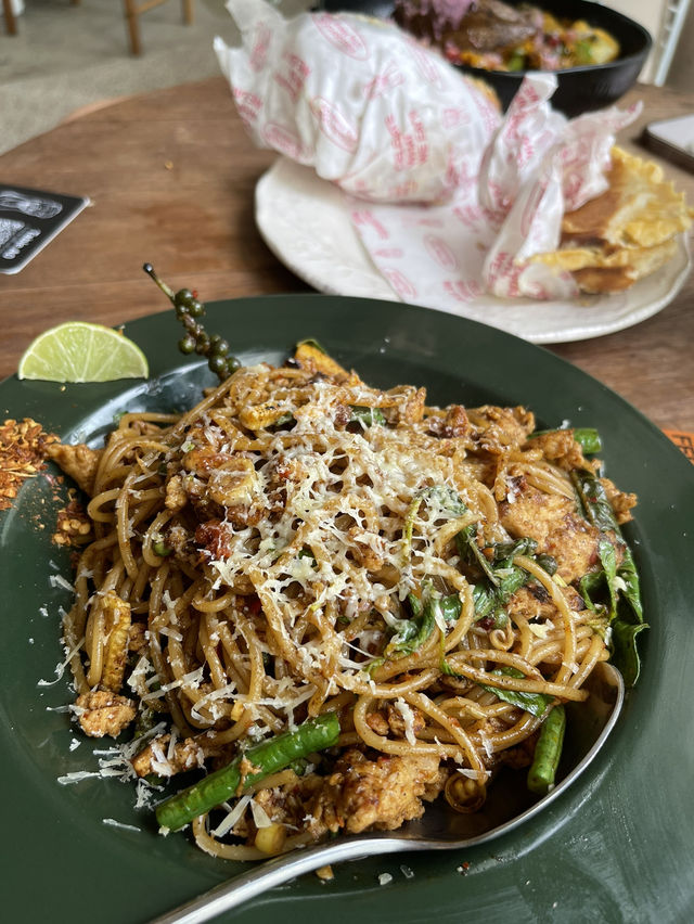 🍽️ Bestie Lunch Date at The Founders Café, Penang – Good Food, Great Company! ☕💕