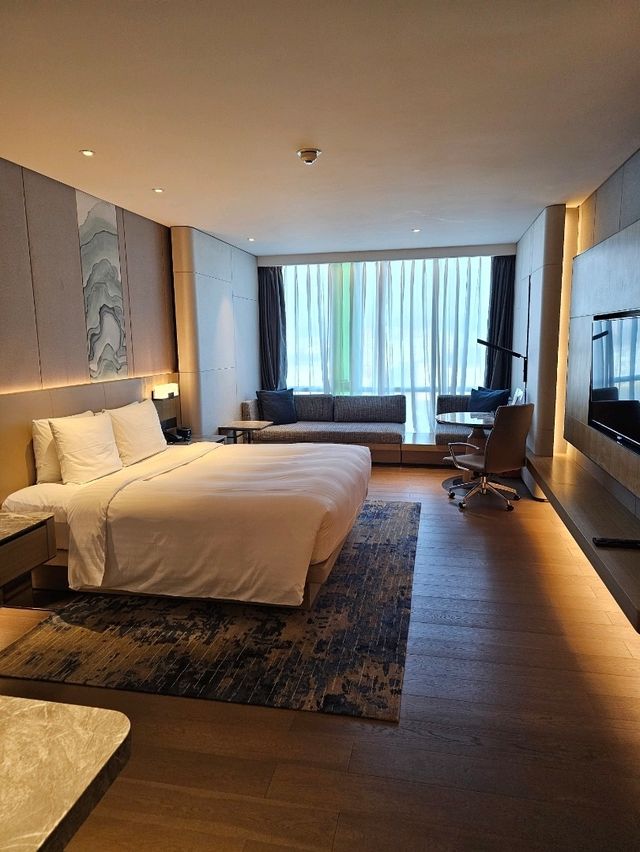 夢幻海鮮自助餐+豪華住宿，一次過滿足！