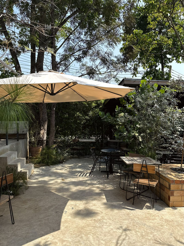 คาเฟ่เขาใหญ่ ไวบ์ต่างประเทศ 🍃