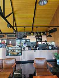 The Farmer cafe & restaurant : เพชรบุรี