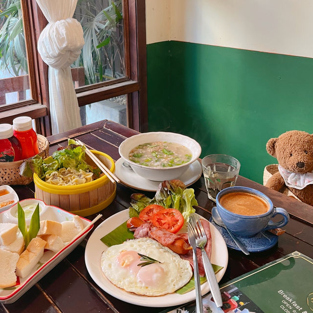 ร้านอาหารเช้าเชียงใหม่ 🍞อรุณสวัสดิ์ • Aroonswad