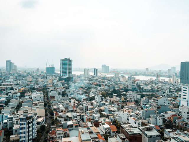 Looking for a bang for your buck hotel in Da Nang?💵🇻🇳