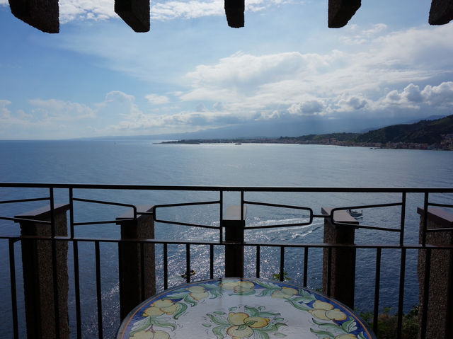 【イタリア・タオルミーナ】UNAHOTELS Capotaormina
