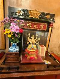 Man Mo Temple
